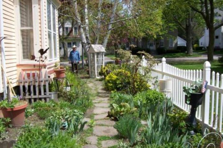 Twenty Woodlawn Bed & Breakfast