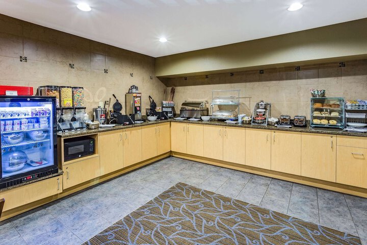 AmericInn by Wyndham Burnsville