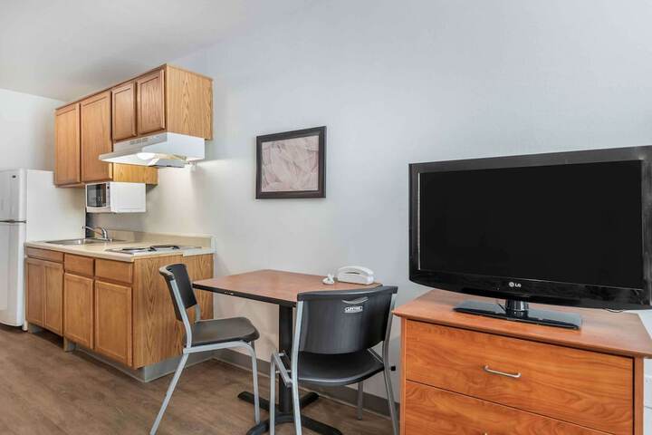 Room 16 of 30