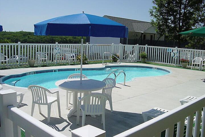 Pool 4 of 66