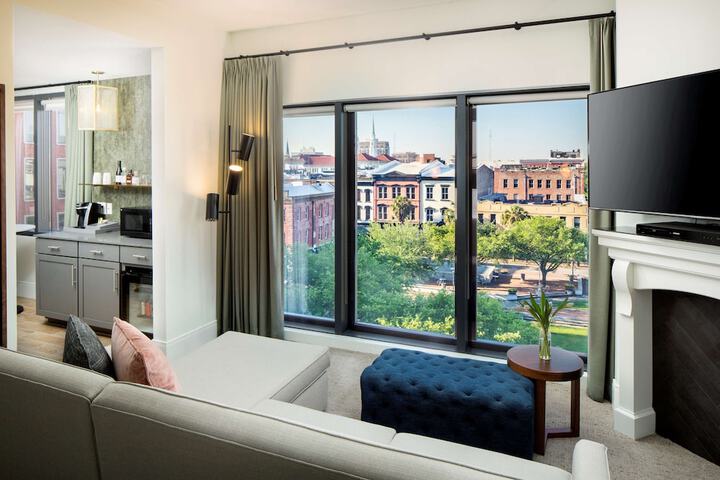 ANDAZ SAVANNAH BY HYATT