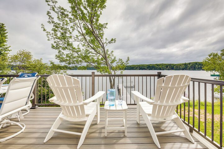Lakefront Rhinelander Cottage w / Private Dock!