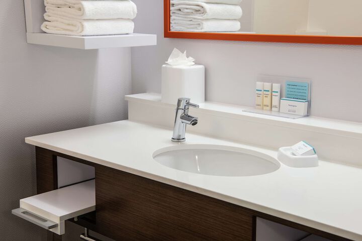 Hampton Inn Erie-South