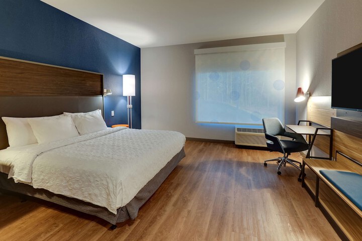 Tru by Hilton Raleigh Garner