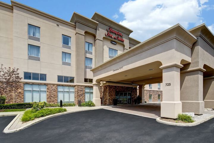 Hotel 3 of 59