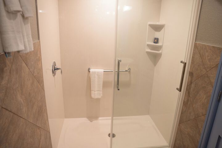 Room 5 of 50