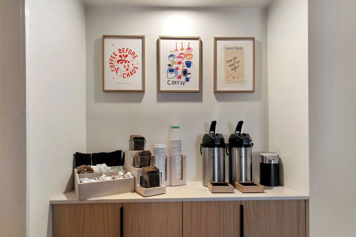 Breakfast/Coffee Service 51 of 54