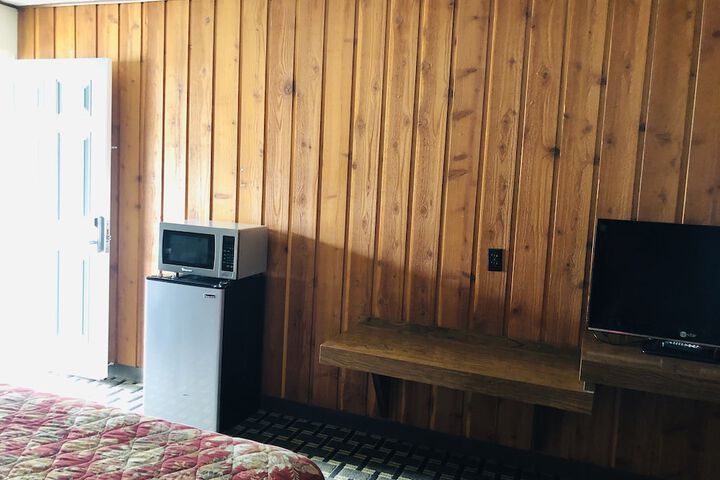 Room 28 of 31