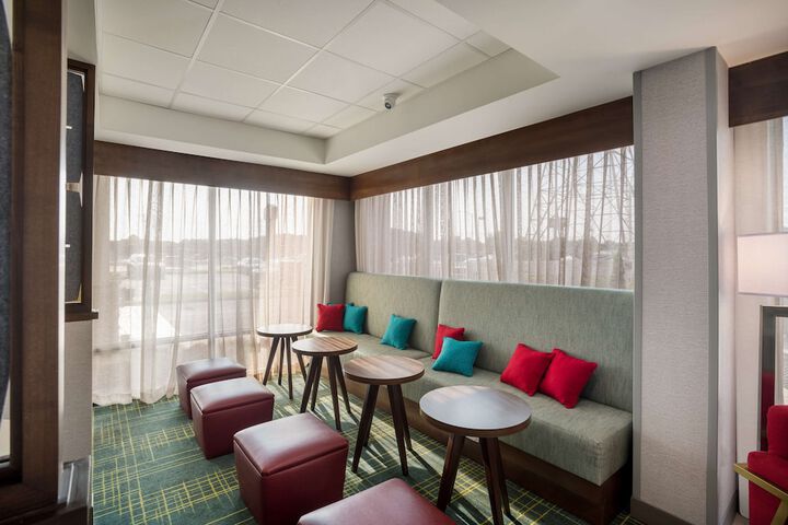 Hotel Interior 10 of 33