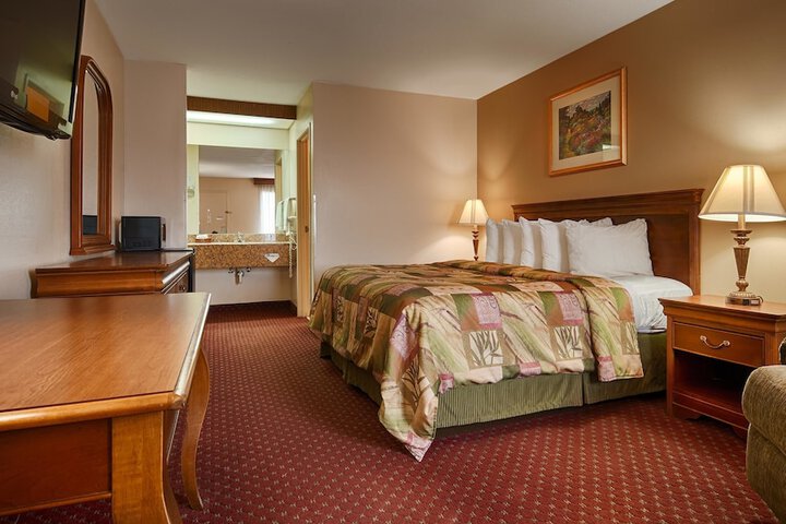 Room 29 of 46