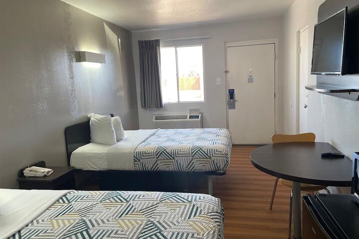 Sands Motel