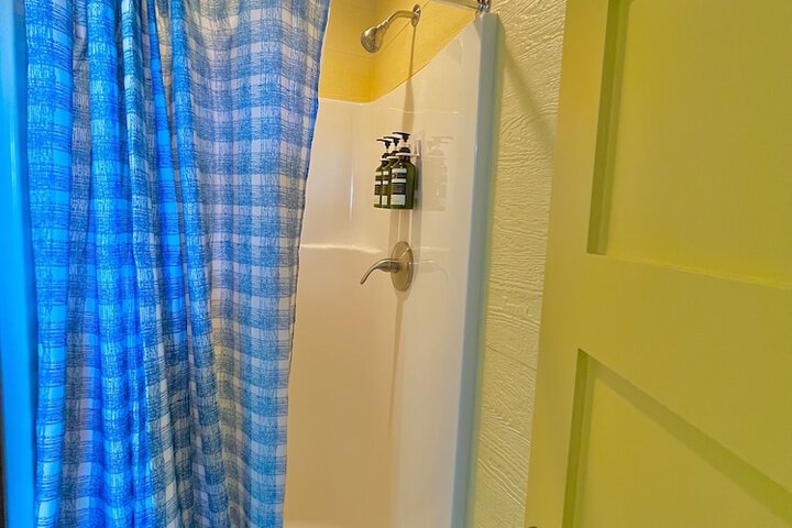 Room 218 of 292