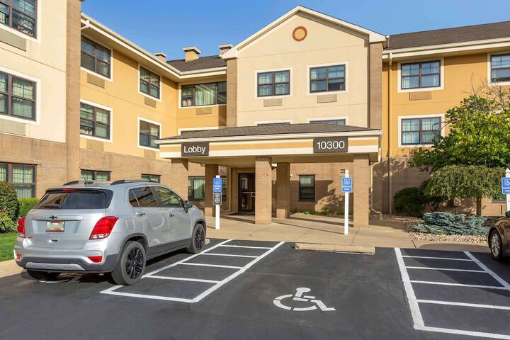 Hotel 3 of 28