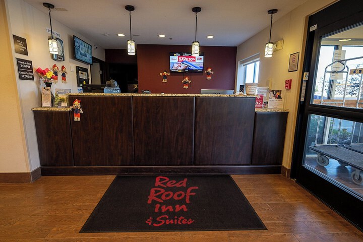 Red Roof Inn & Suites Danville IL