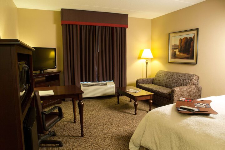 Room 34 of 82