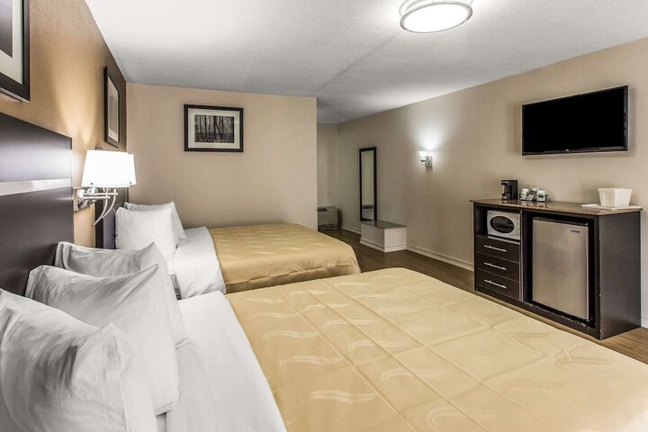 Room 15 of 28