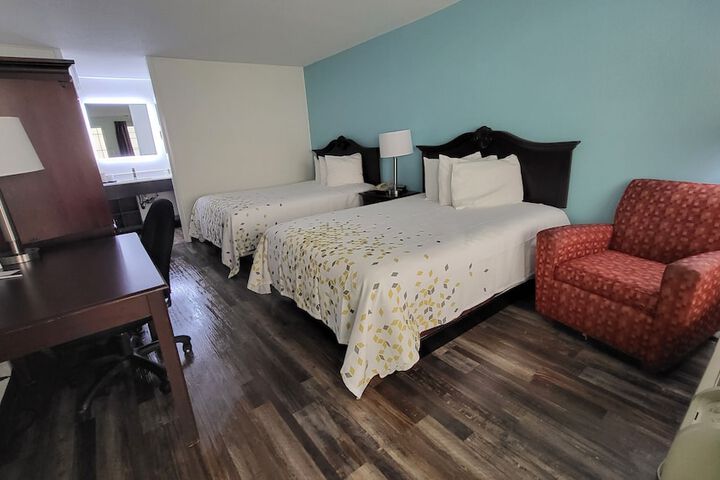 Room 8 of 19