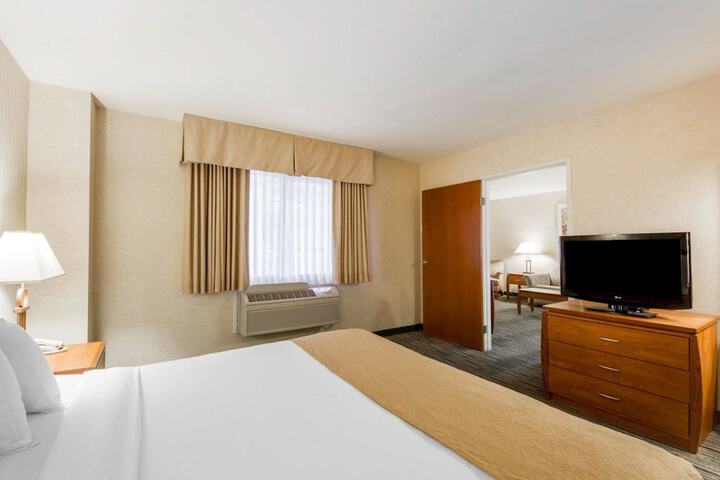 Room 21 of 50