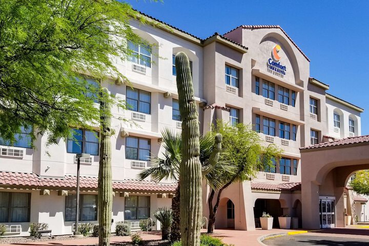 Hotel 5 of 112