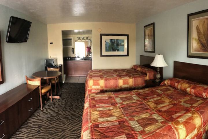 Room 16 of 30