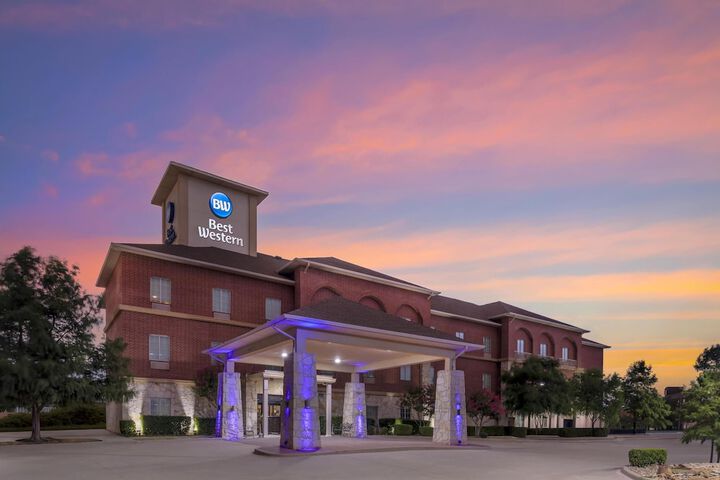 Best Western Red River Inn & Suites