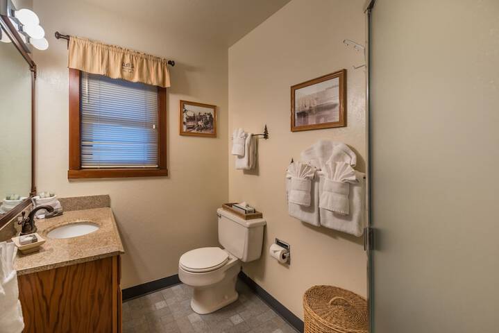 Franciscan Lakeside Lodge