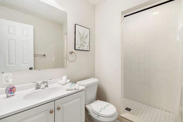 Spacious Duplex Zephyrhills #2