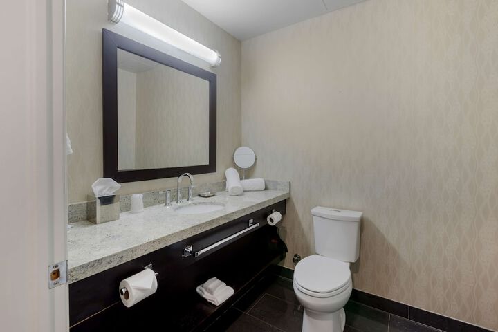 C Hotel by Carmens BW Premier Collection