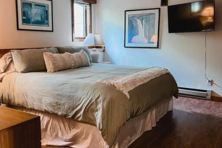 Serene & Comfy - Stunning View & Long - Jetted Tub