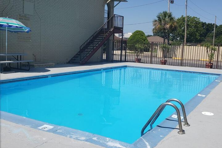 Pool 5 of 33