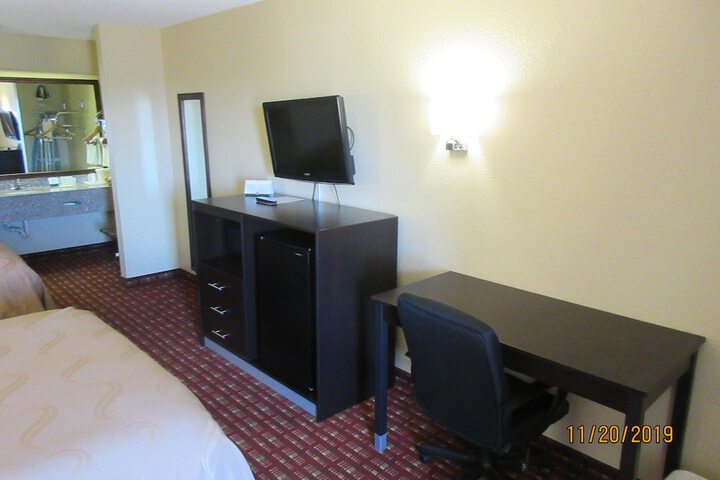 Room 11 of 39