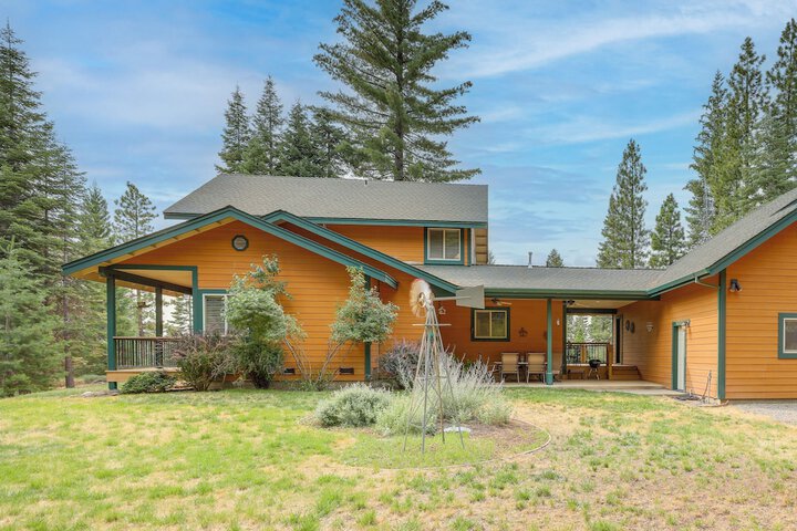 Cozy Chester Home w / Patio & Lake Access!