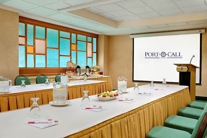 Port-O-Call Hotel