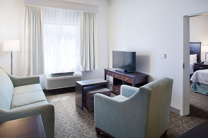 Room 6 of 23