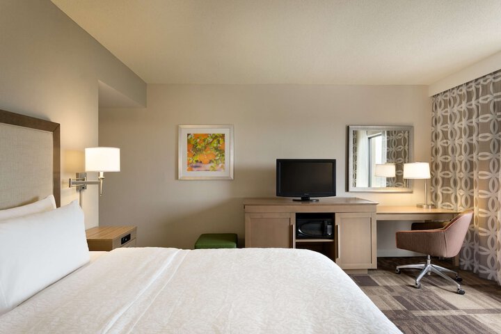 Room 15 of 27