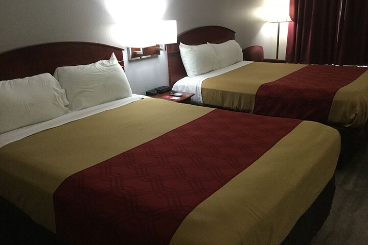 Room 16 of 74