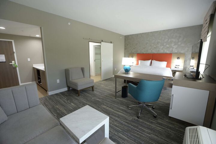 Room 14 of 50
