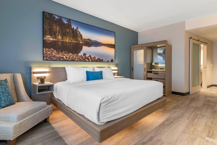 Cambria Hotel Lake Placid - Lakeside Resort