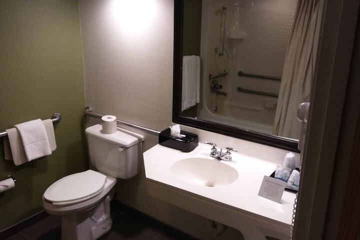 Room 11 of 21