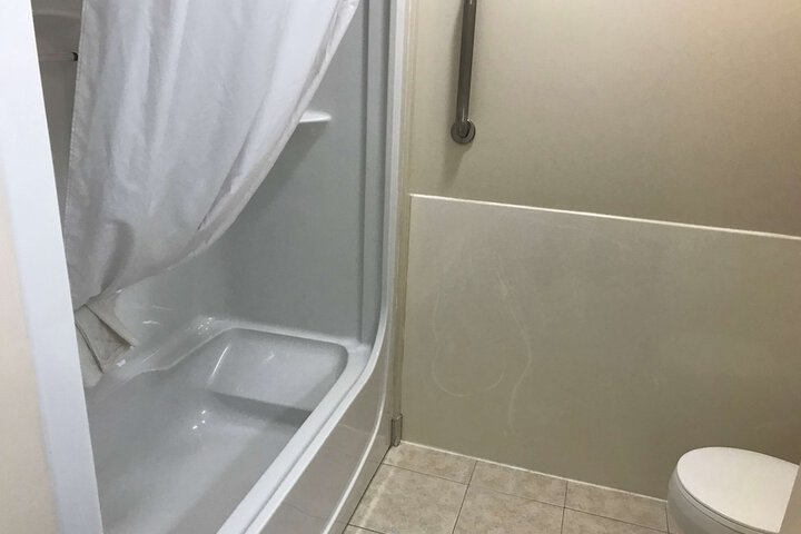 Room 19 of 40