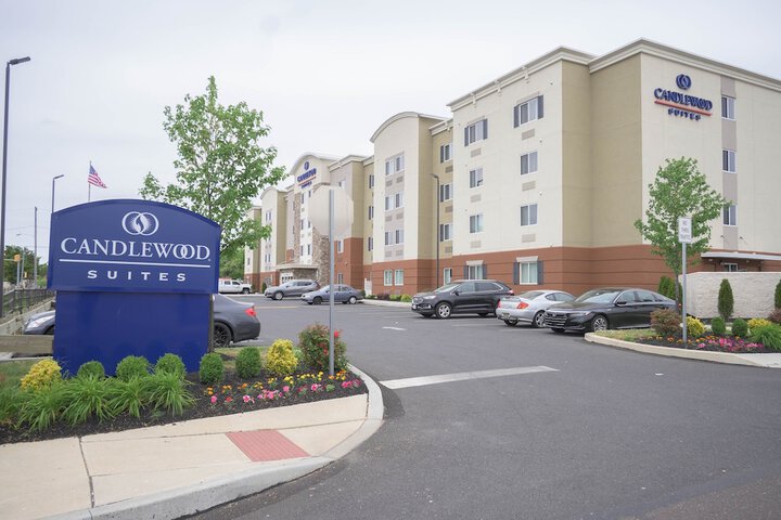 Hotel 4 of 49