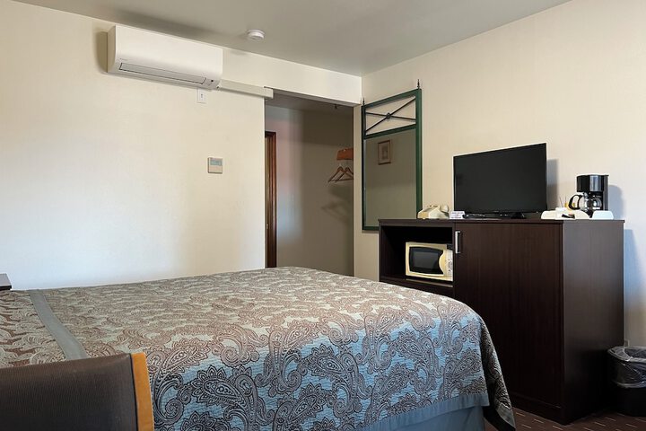 Room 101 of 143