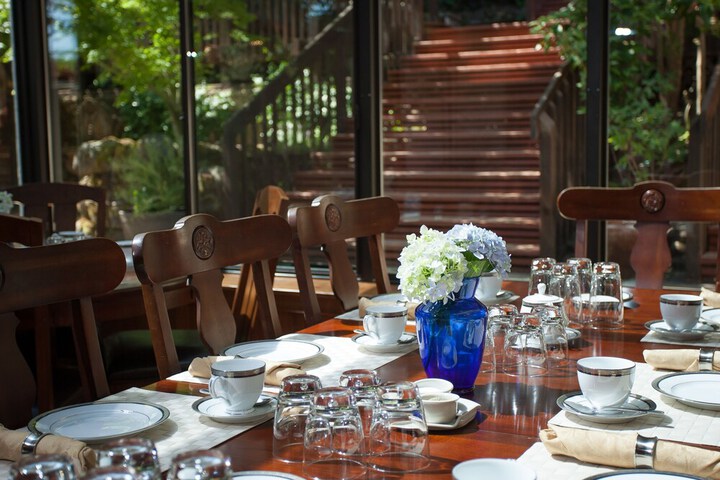 Dining 114 of 153