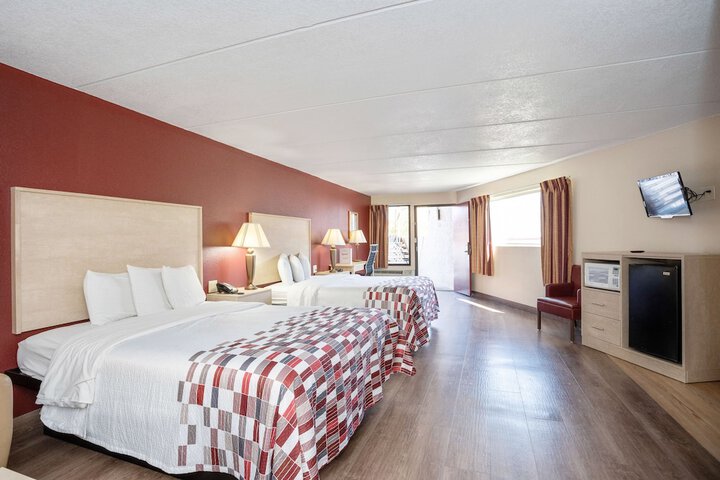 Room 15 of 36