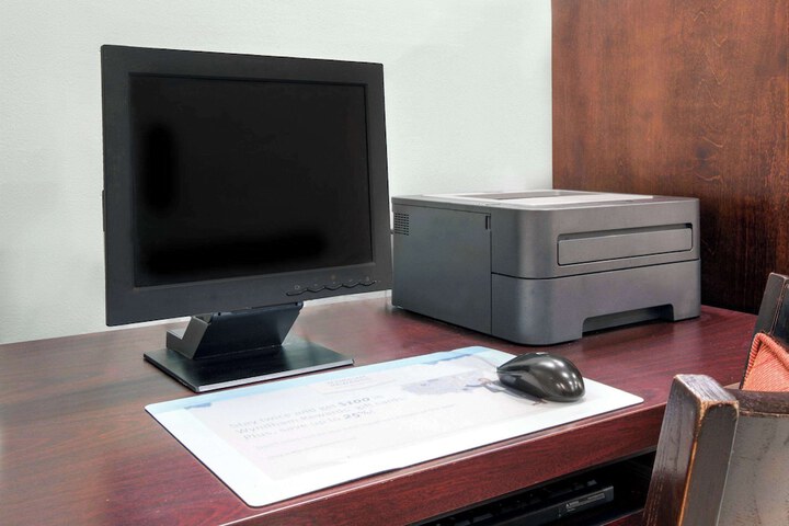 Business Center 25 of 26