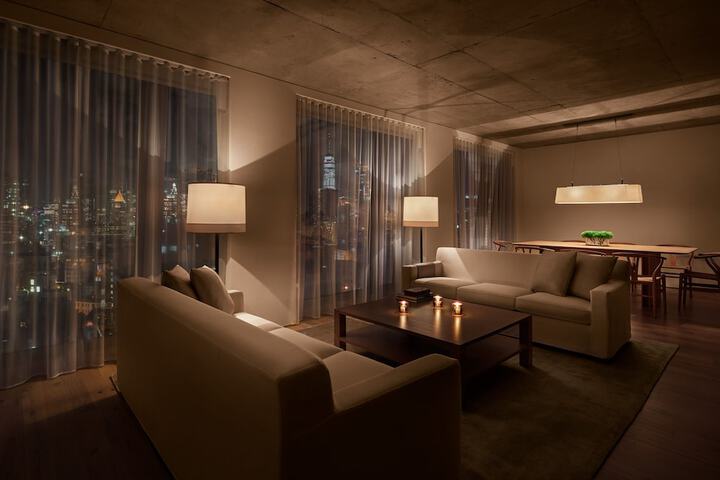 Room 25 of 49