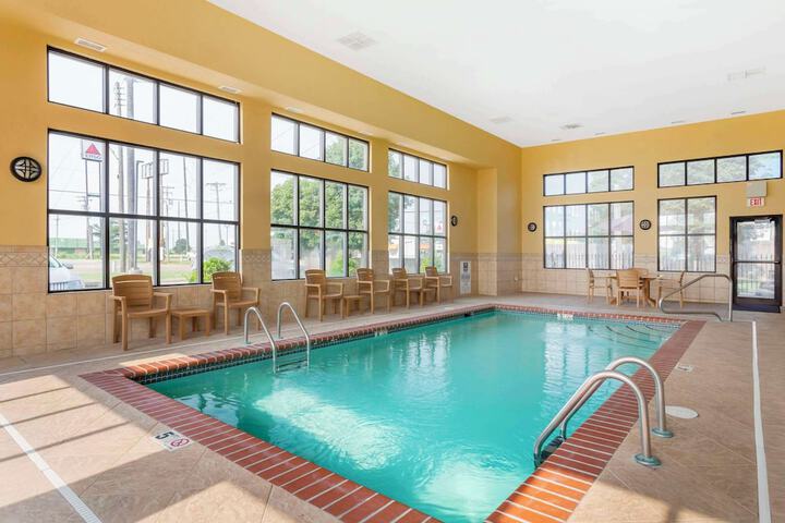 Pool 4 of 32