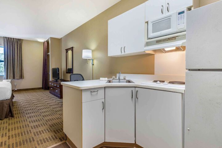 Room 21 of 27