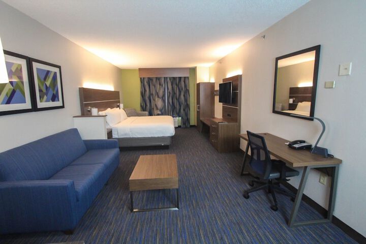 Room 26 of 41