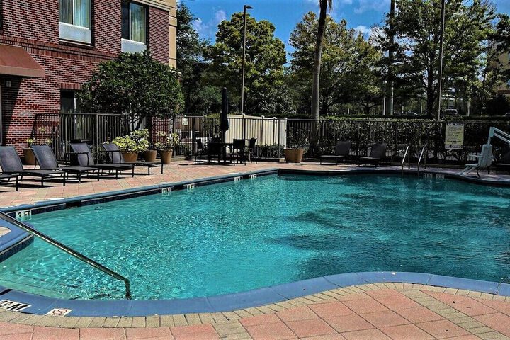 Pool 8 of 41